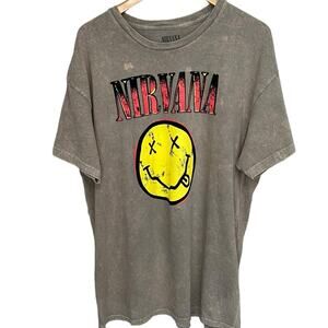 NIRVANA Smiley Face 90s Style Grunge Official Band Shirt Unisex‎ Size XLarge
